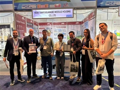 Ziua1 în IBS Builder Show